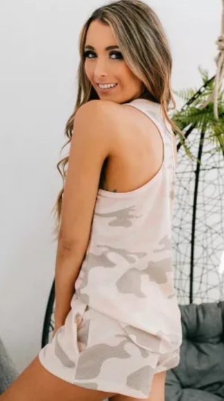 ‼️CLEARANCE PRICE FIRM‼️Waffle Knit Two Piece Lounge Set⭐ - Picture 2 of 9